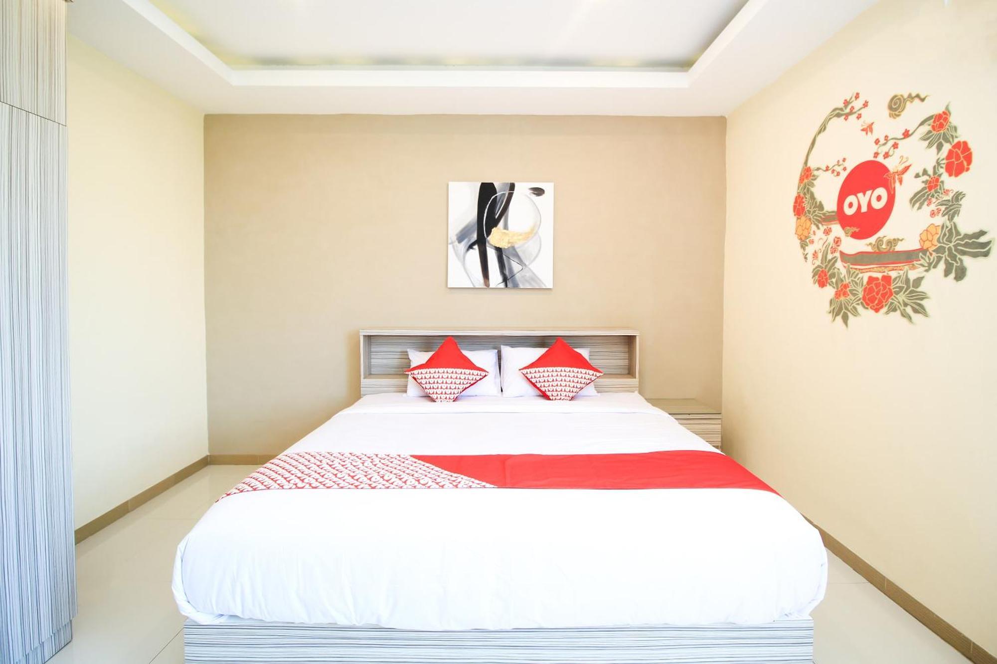 Super Oyo Capital O 175 K-60 Residence Surabaya Buitenkant foto